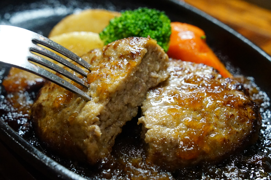肉屋のハンバーグセット(2)